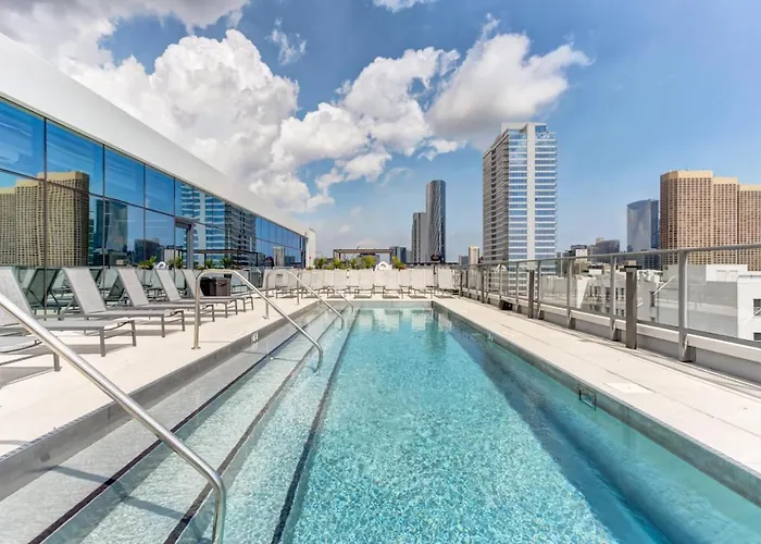 Апартаменты W Loop W Gym Pool In Heart Of Greektown Chi-539 Чикаго